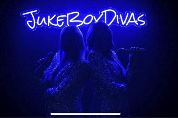 Juke Box Divas | © Thomas E. Wunsch 